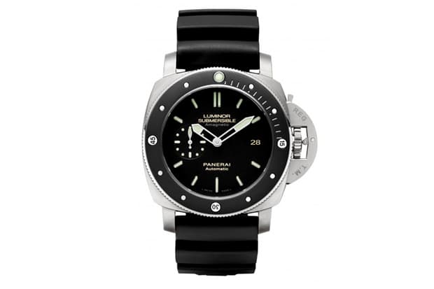 Panerai PAM 389 Luminor Submersible Amagnetic 錶款