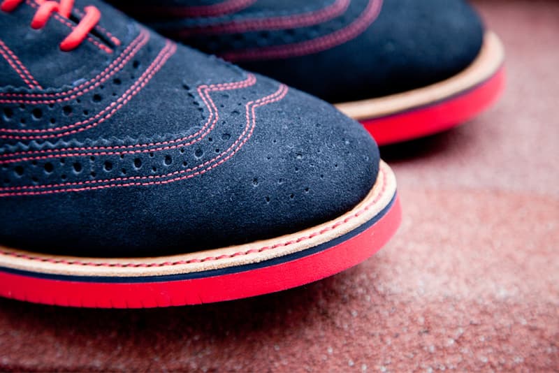 Walk-Over 2012 超輕量麂皮紳士雕花鞋履