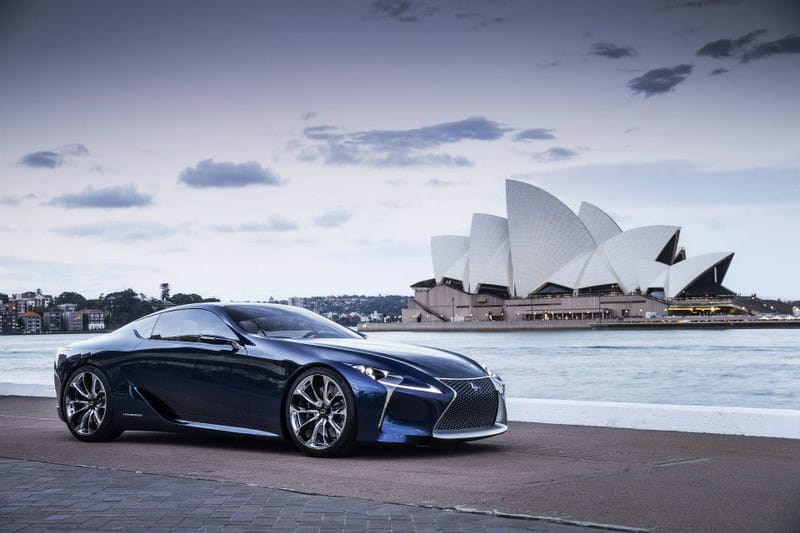 Lexus 推出 LF-LC Blue Hybrid 油電複合動力概念車款
