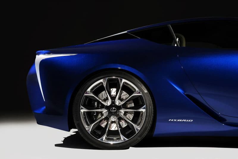 Lexus 推出 LF-LC Blue Hybrid 油電複合動力概念車款