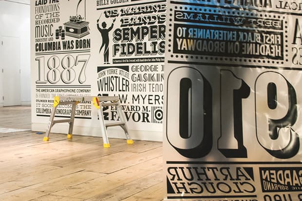 藝術家 Alex Fowkes 為 Sony Music 創造長達 125 年的音樂歷史發展時光牆藝術圖畫創作