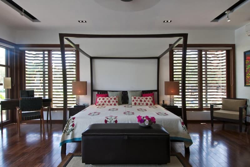 Hiren Patel Architects 建築事務所打造位於印度阿默特巴德的庭院別墅