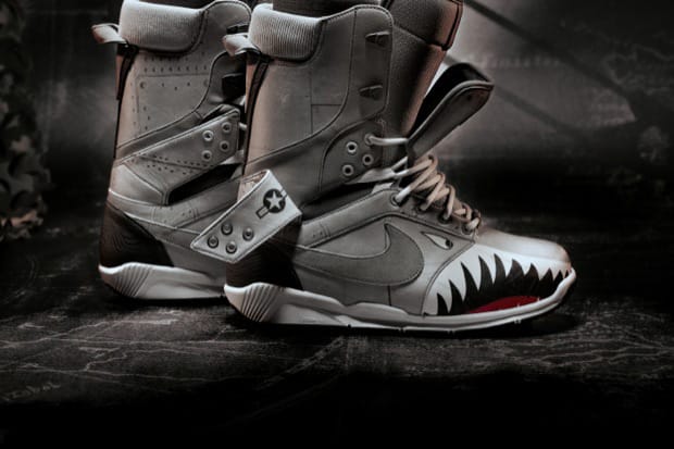 Nike Snowboarding Zoom Danny Kass QS Double Tongue Boot 雪靴