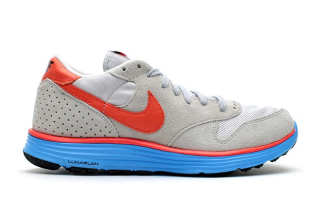 Nike Epic VTGE Lunar NRG 鞋款