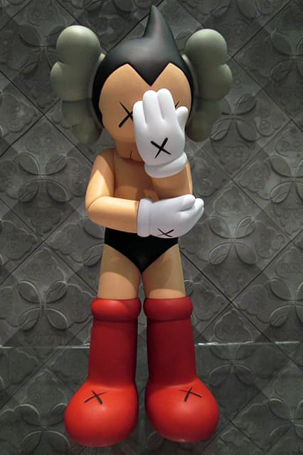 OriginalFake KAWS 2012 ASTRO BOY Companion 