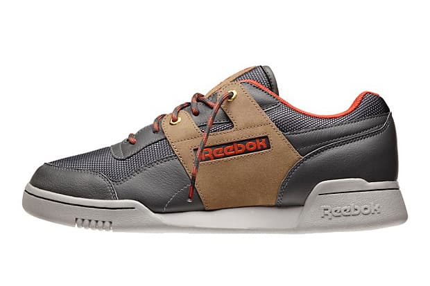 Reebok Workout Plus R12 鞋款