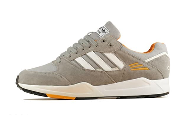 adidas Originals 2013 Tech Super 復刻設計運動鞋款