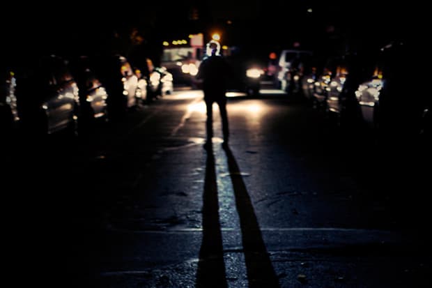 攝影師 Brian Kelley 拍攝在颶風 Sandy 肆虐下的 “Into the Darkness” 紐約漆黑景象