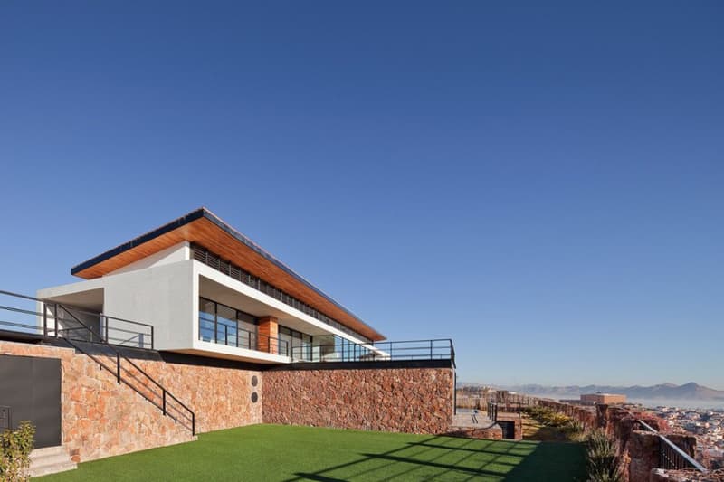 知名建築師 Parque Humano 設計 CC House 住宅