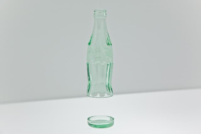 設計公司 nendo 在 DESIGNTIDE TOKYO 2012 展出 Coca-Cola “Bottleware” 概念商品展覽