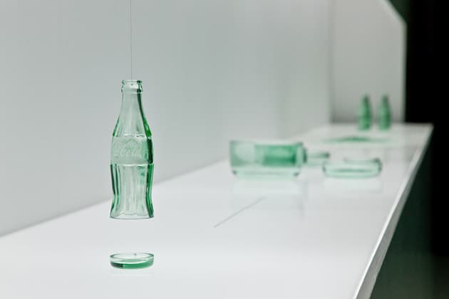 設計公司 nendo 在 DESIGNTIDE TOKYO 2012 展出 Coca-Cola “Bottleware” 概念商品展覽