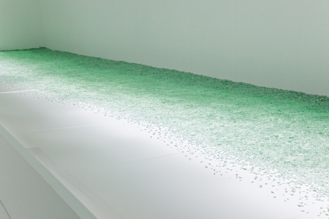 設計公司 nendo 在 DESIGNTIDE TOKYO 2012 展出 Coca-Cola “Bottleware” 概念商品展覽
