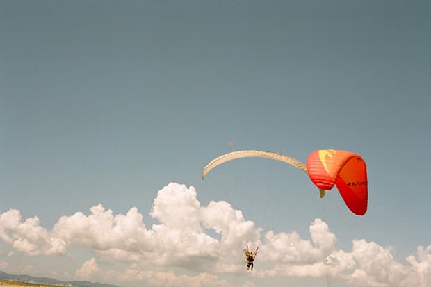 線上購物平臺 COVERCHORD 2012 開幕限定單品造型搭配型錄