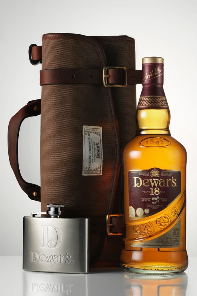 Dewar’s x Freemans Sporting Club Travel Roll 卷軸式旅行包