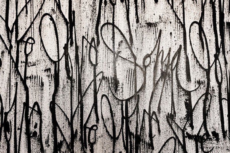 Hypebeast Spaces: 造訪 Sonja Teri 所創立的 Poster Child Prints 工作室