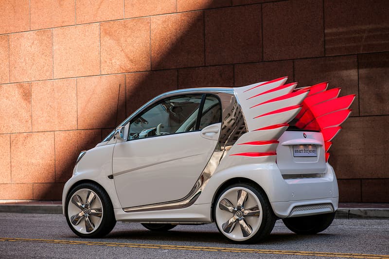 Jeremy Scott 將 smart Fortwo Electric Drive 加入翅膀推出 smart forJeremy 限量設計車款