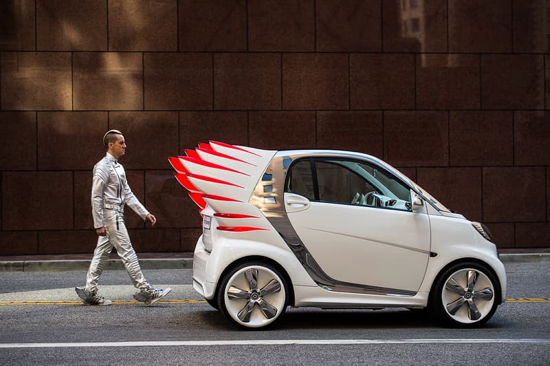 Jeremy Scott 將 smart Fortwo Electric Drive 加入翅膀推出 smart forJeremy 限量設計車款