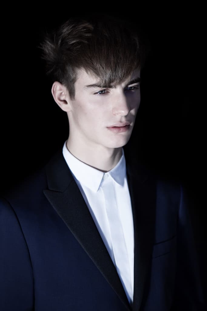 Kris Van Assche 在接受 《i-D Magazine》 的專訪中談及對于晚禮服的看法