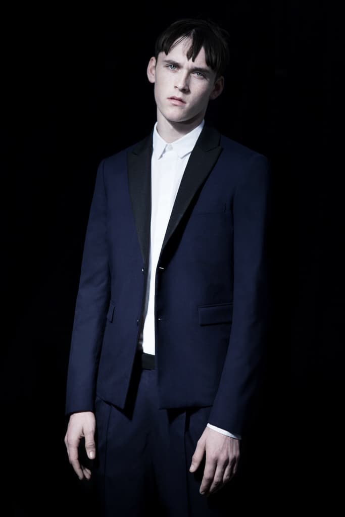 Kris Van Assche 在接受 《i-D Magazine》 的專訪中談及對于晚禮服的看法