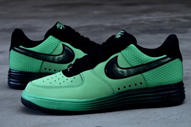 Nike Lunar Force 1 "Hero" 系列鞋款