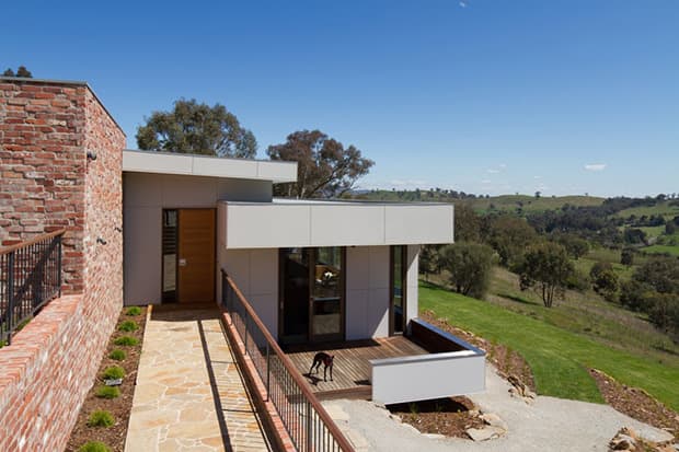 Splitters Creek House by Nest Architects