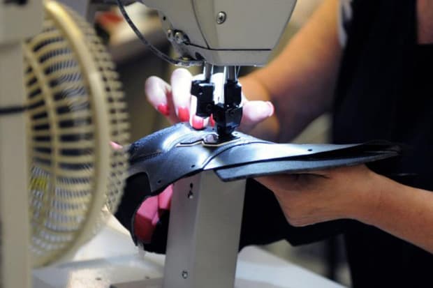 size? x Staple Design x New Balance “Black Pigeon” 577 三方聯名別注鞋款製作流程公開！