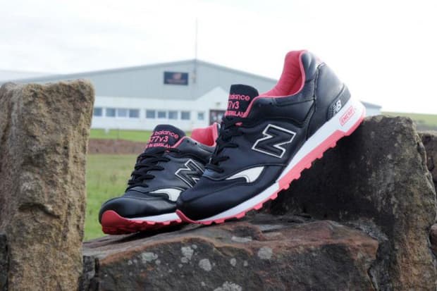 size? x Staple Design x New Balance “Black Pigeon” 577 三方聯名別注鞋款製作流程公開！