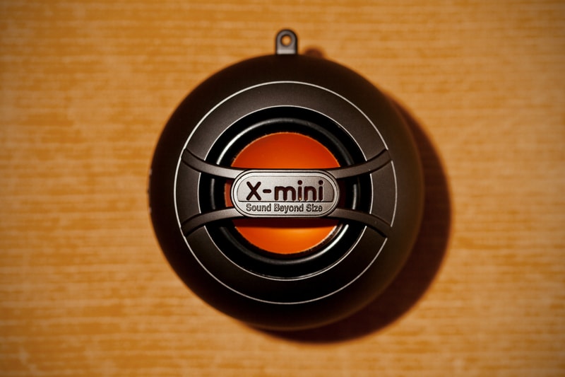 x-mini 推出全新加入陶瓷驅動放大器設計便攜播放 Speaker