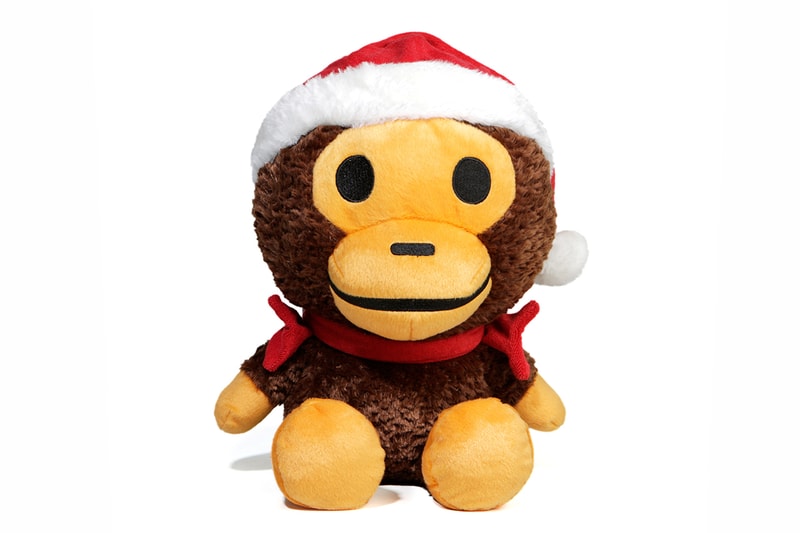 A Bathing Ape 2012 Christmas BAPY MILO 獨家限量聖誕特別版玩偶