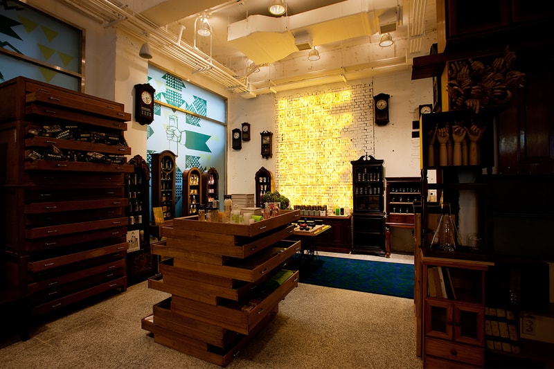 BEAKER 韓國首爾旗艦店