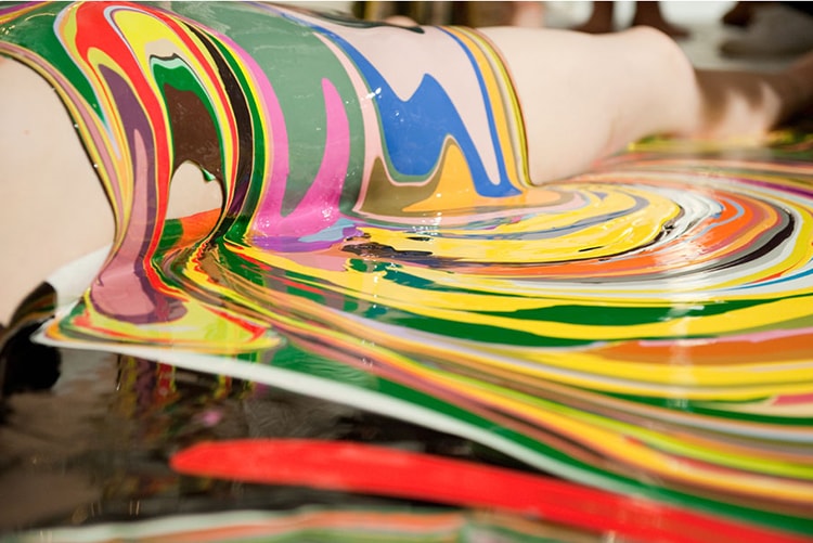 Basel Week Miami 2012: 藝術家 Holton Rower 在 Fresh Basel 展覽上進行潑畫創作 現場回顧