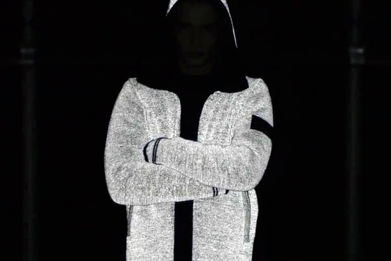 Stone Island 慶祝品牌成立三十週年打造全新反光設計機能概念外套