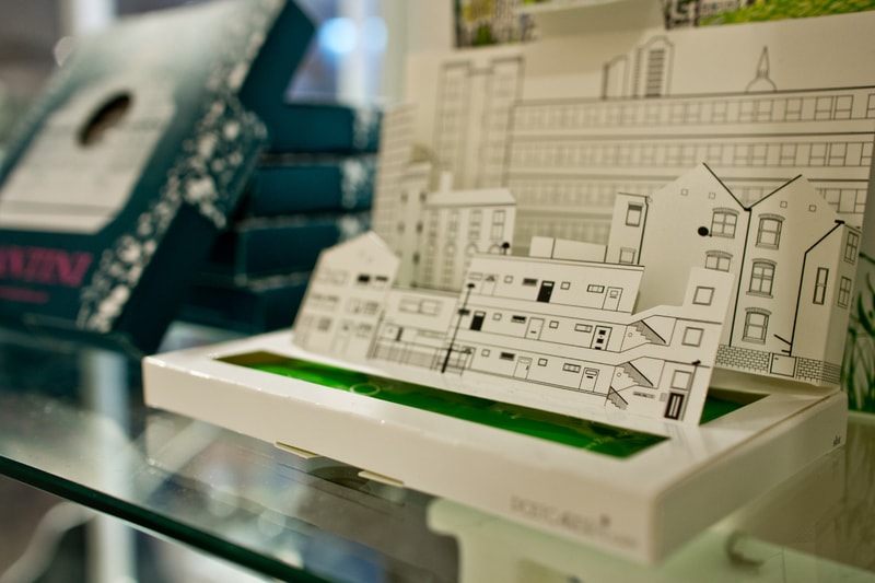 潘世亨 Kevin Poon 於 BLITZ Lane Crawford  舉辦 "Where the WOAW! Things Are" 展覽回顧與專訪