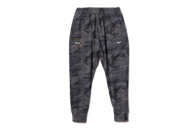 F.C.R.B. 2013 春夏運動服系列