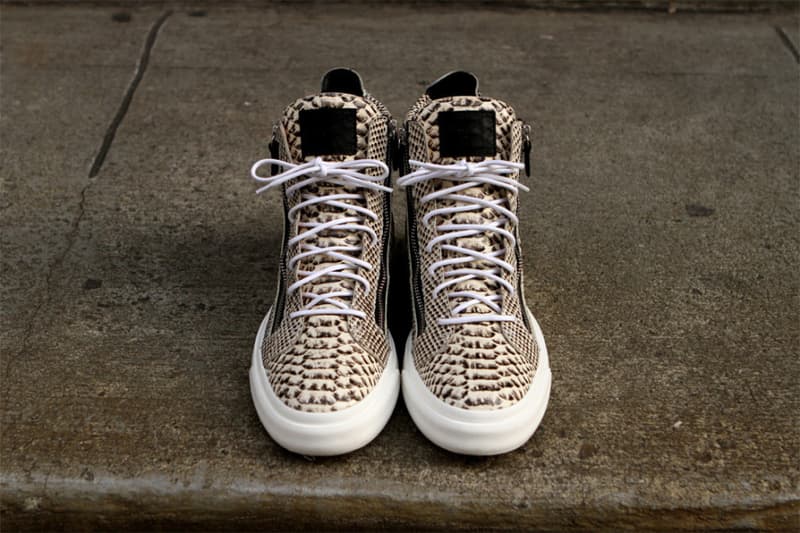 Giuseppe Zanotti “Snakeskin” 高幫時尚鞋款