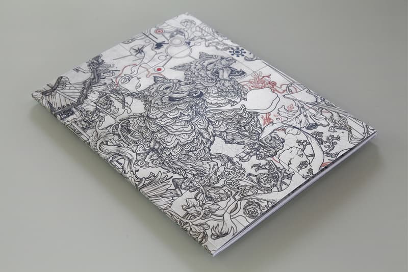 James Jeans 《Parallel Lives》 展覽目錄書