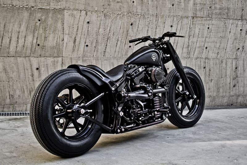 Rough Crafts x Roland Sands Design Shadow Rocket 摩托車