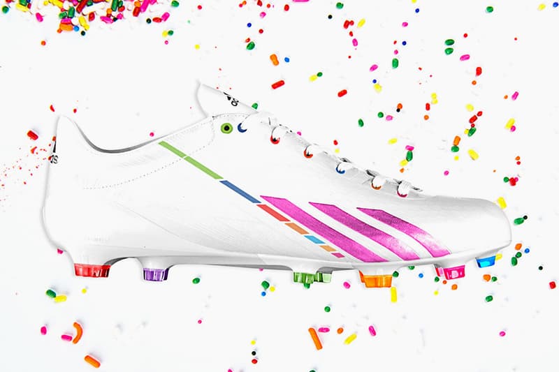 adidas 為美式足球員 Robert Griffin III 和 DeMarco Murray 特別打造生日版球靴