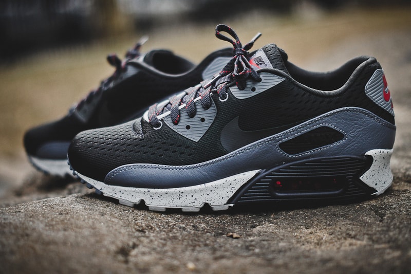 Nike 2013 春季 Air Max 90 EM “TianJin 天津”