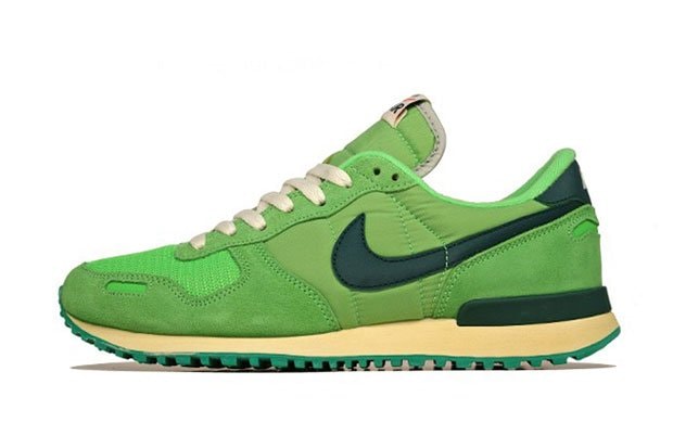 Nike 2013 春季 Air Vortex VNTG “Poison Green” 跑鞋