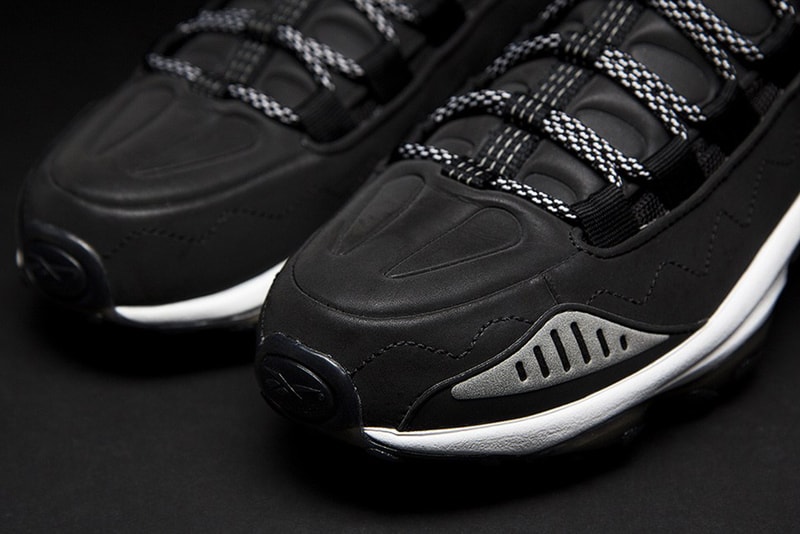 Sneakersnstuff x Reebok DMX Run 10 別注鞋款