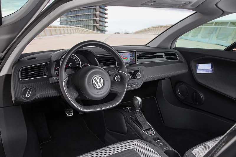 Volkswagen 釋出全新車型 261-MPG XL1 Hybrid 