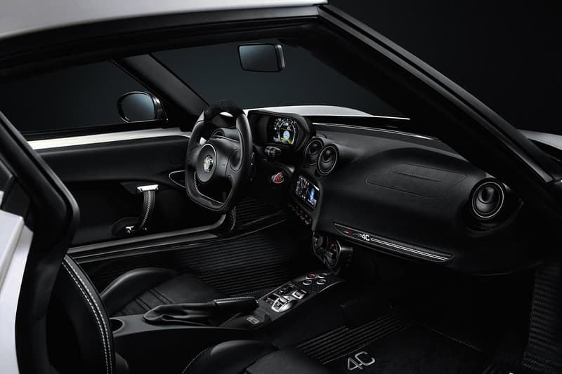 Alfa Romeo 4C 量產版正式亮相