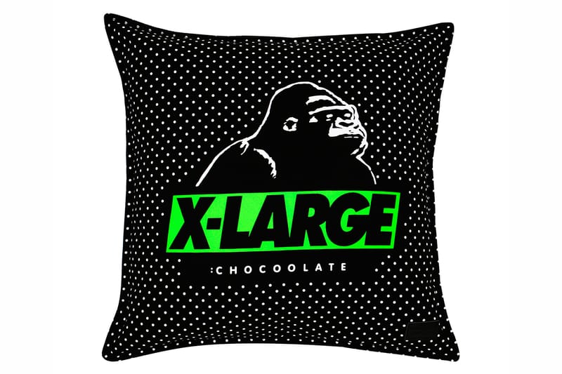 :CHOCOOLATE x XLARGE 2013 春夏聯名別注抱枕