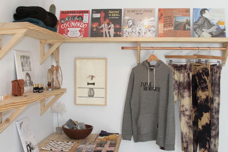 Jake Davis 到訪德州小鎮 Marfa