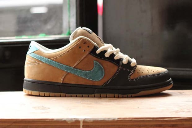 Slam City Skates x Nike SB Dunk Low Pro “Slam Dunk” 2013 年複刻鞋款