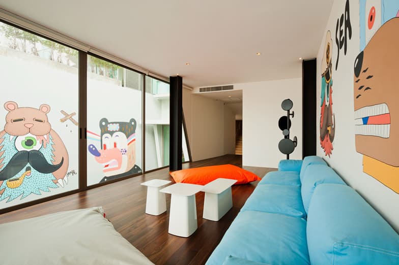 泰國夫婦打造 Bearbrick 爲靈感的 “Bear House” 主題度假小屋