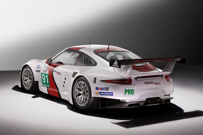 2013 年式樣 Porsche 911 RSR