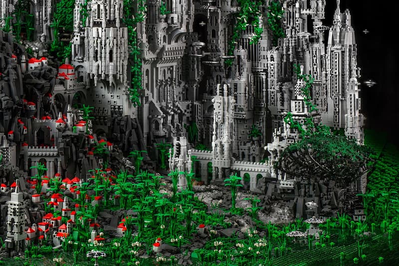  200,000 片樂高積木打造的星際堡壘