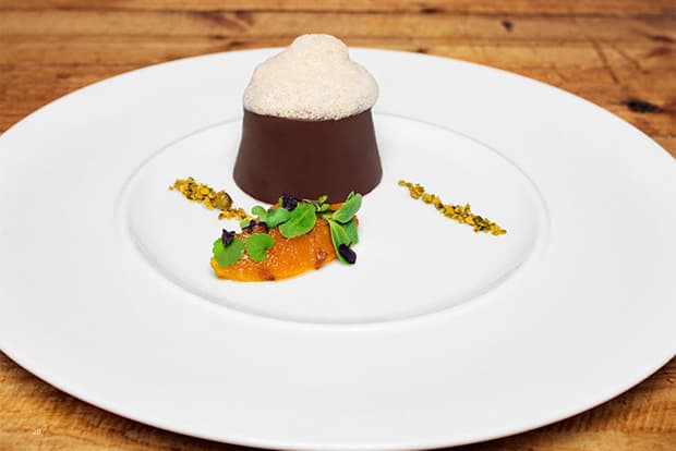 廚師 Misha Sukyas 另類演繹 Stussy 2013 春季系列造型 Lookbook 並分享美食的烹饪過程